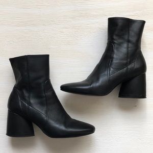 Intentionally Blank Luck Boot Size 8